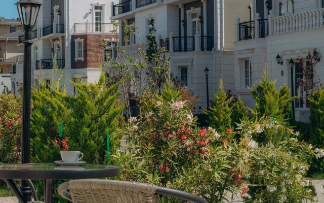 Lamer Sea Breeze Resort