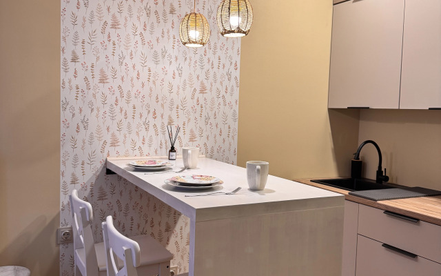 Квартира студия с лоджией и видом на лесной массив