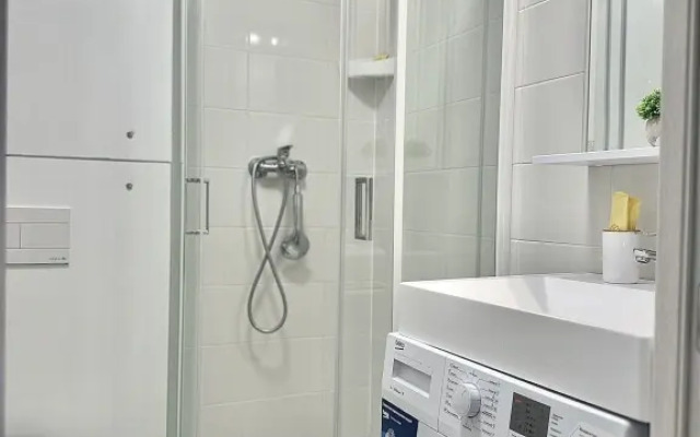Viktory Apart U Metro Kotelniki (3) Apartment