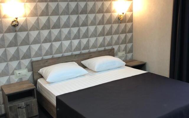 Summer House Mini-Hotel