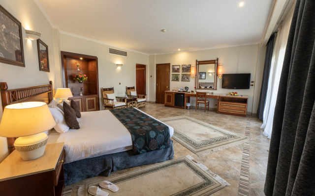 Jolie Ville Hotel & Spa Kings Island Luxor
