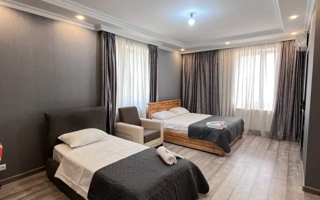 Riverside Cottage Poti Hotel