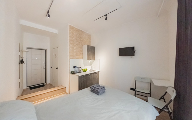 Апартаменты Студия Добрый Сутки на Крестинского