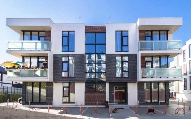 Dvukhkomnatnaya Molodogvardeyskaya 2/95 Flat