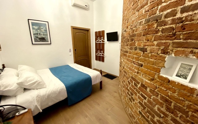 Admiral Guest House