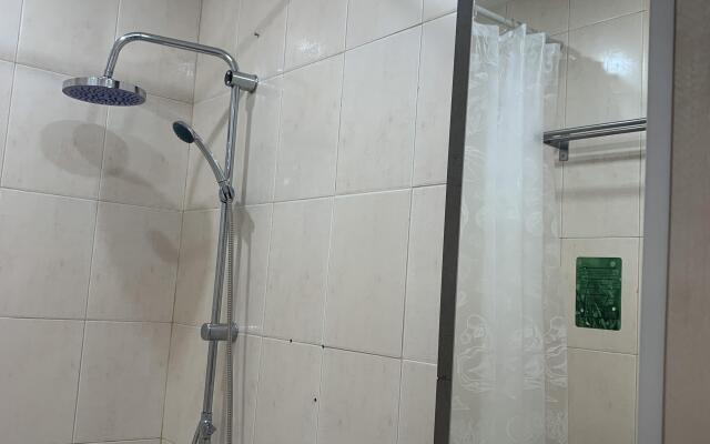 Prekrasnaya Studiya V Samom Centre Goroda Tyumeni 50 Let VLKSM 13/3 Flat