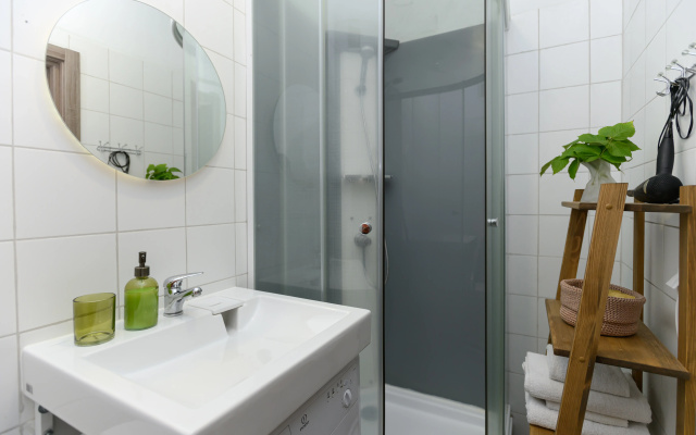 Apartamenty Aparthaus s kofemasinoj  rabocim mestom i stil'nym dizajnom