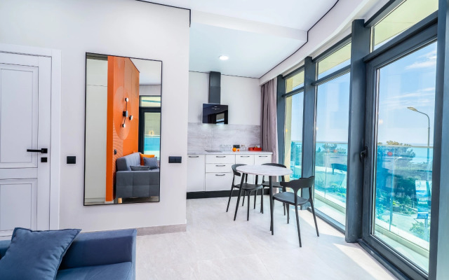 Skay Plaza 3 - So Svoim Plyazhem I Basseynom Apartments