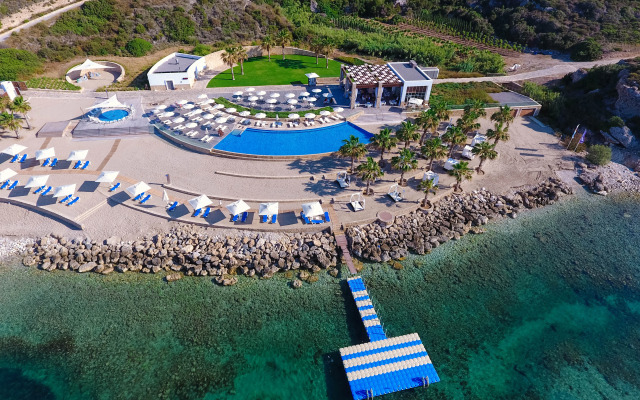 Karpaz Gate Marina Hotel
