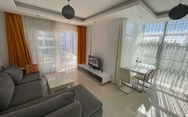 Апартаменты у моря 320 м с балконом