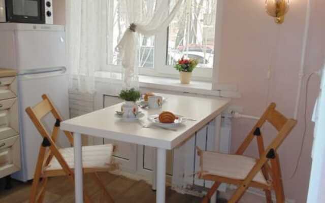 Dom U OzeraV Parke Yakutova Flat