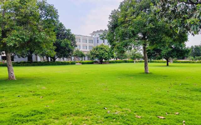 Savitri Resorts Pushkar Hotel