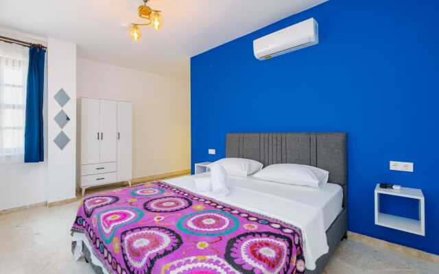 Mel Town Hotel