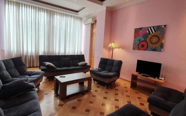 Davids Apartments
