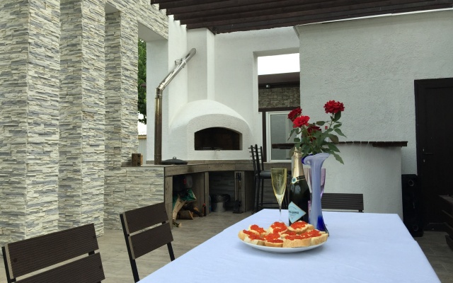 Meri-Tel Guest House