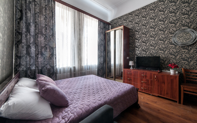 Na Vasileostrovskoy Guest house