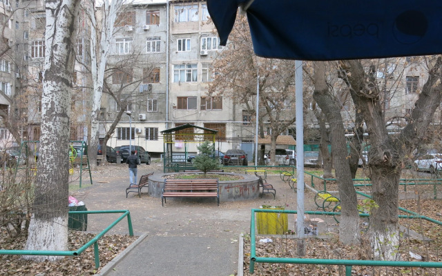 Ploschad Andreya Sakharova Flat