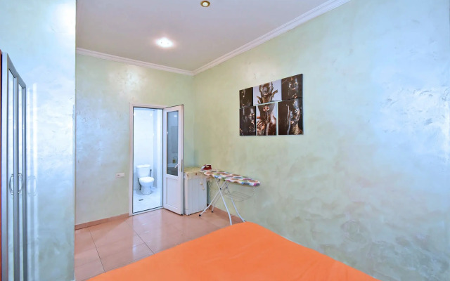 Apartment in Saryan Street Flat