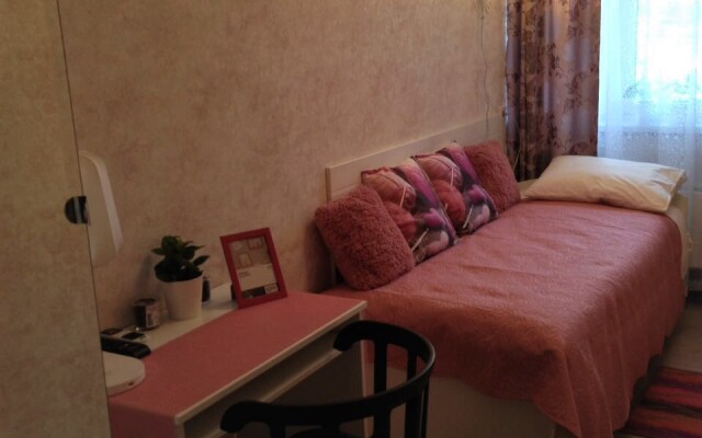Crocus Star Hotel