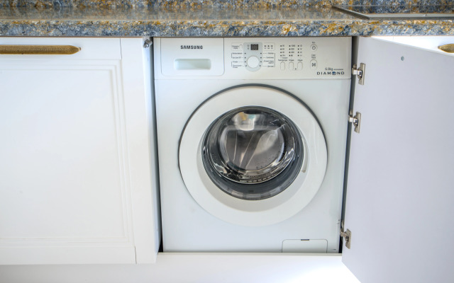 Квартира Роскошная с Красивым Видом от RentAp