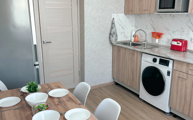 Svetlaya Prostornaya I Uyutnaya V Tsentre Goroda Flat
