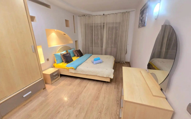 Dvukhkomnatnaya Samal 2 Almaty Flat