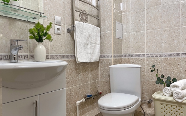 Двухкомнатные Апартаменты Люкс  на 9 человек в курортной зоне Ессентуков