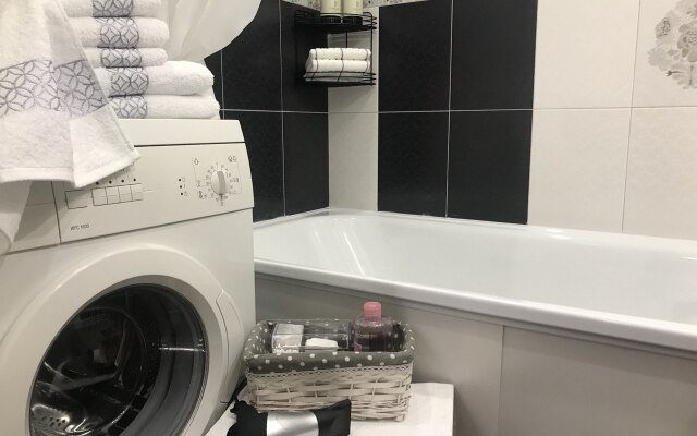 Vse Po-Domashnemu Na Alekseeva Flat