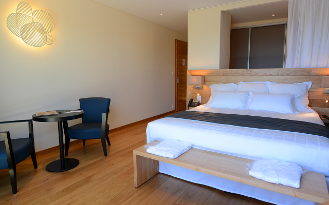 Le Tomino Hotel