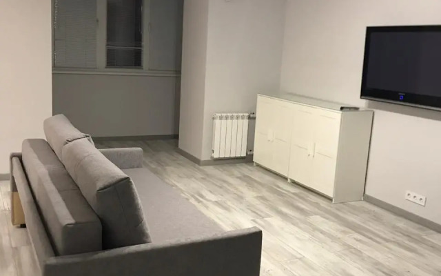 Na Ulitse Yuliusa Fuchika 53 Flat