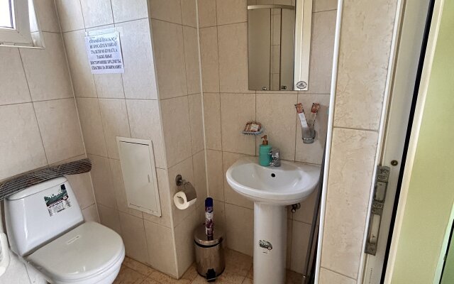 Otdyih V Loo Guest House