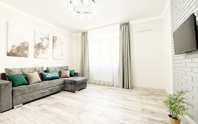 Апартаменты Добрые Квартиры на Сиверса Новый Жк