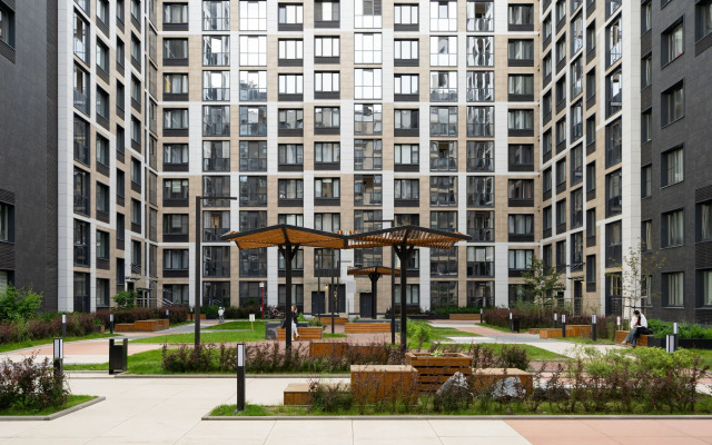 Ryadom S Ligovskim Prospektom Na Ulitse Tosina Apartments
