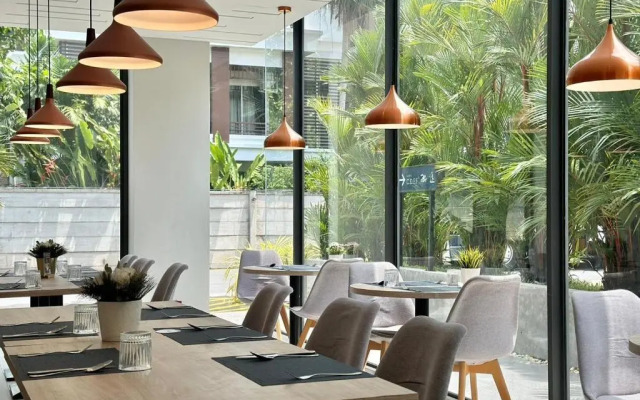 Отель Canalis Suvarnabhumi Airport Hotel