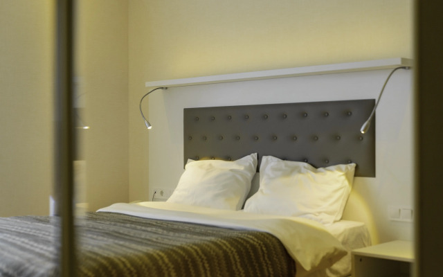Alliance Palace by Grand City Apartment Hotel