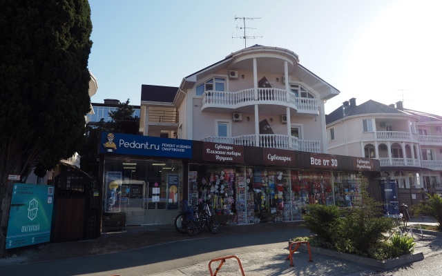 Figurnyij Guest house