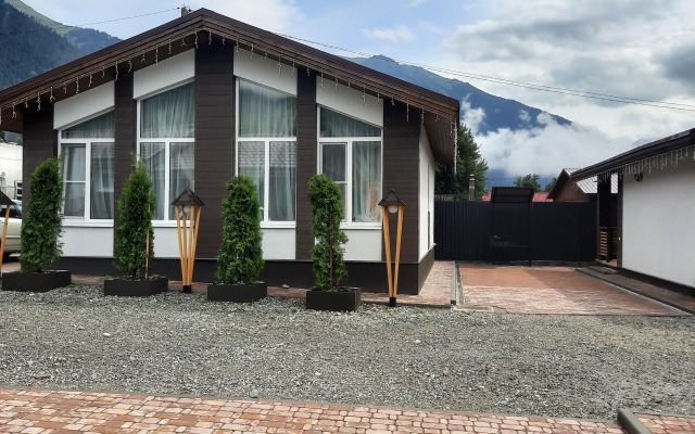 Nur House Hotel