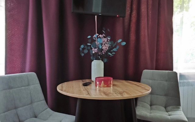 Ptichka Pevchaya Flat