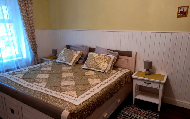 Дом у сосен