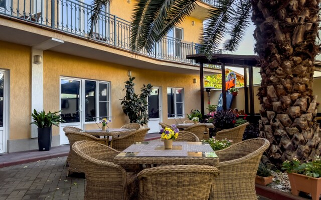 Fregat 2 Guest House