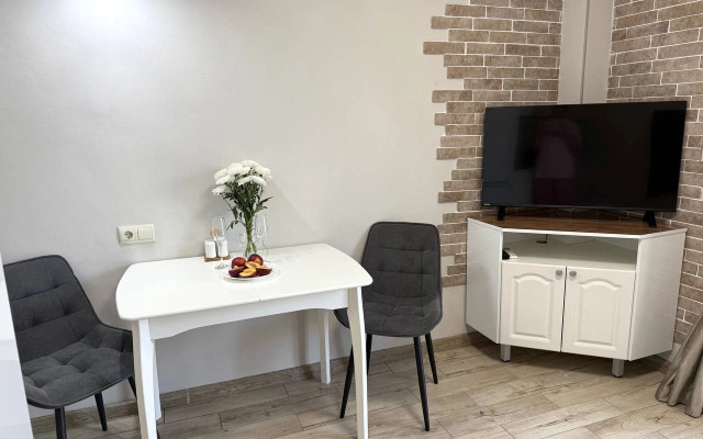 Serdtse Adlera Na Kaspiyskoy Flat