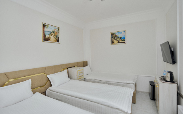 Hotel Registon Gold