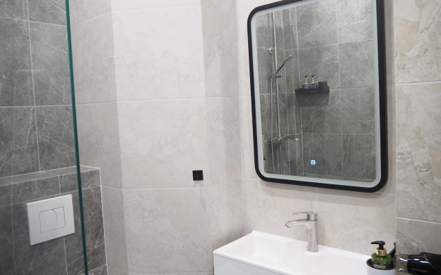 Квартира Современная студия на Дзержинского 86