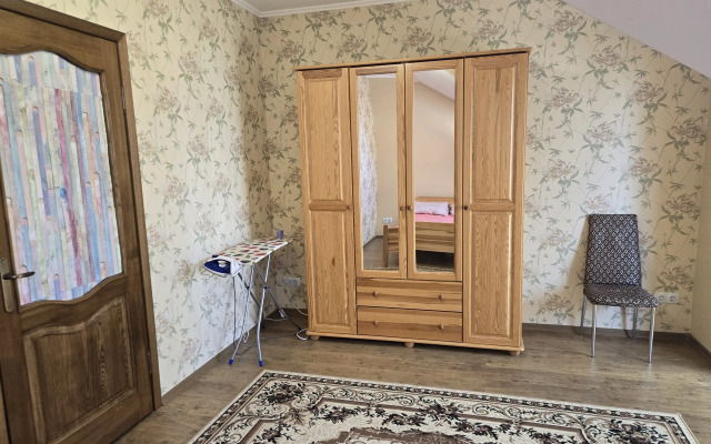 Na Zarechnoy 4  Private house