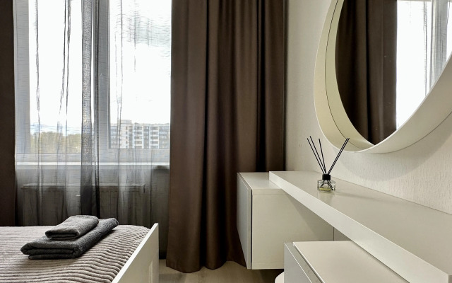 Yevro Dvushka V Zhk Artlayn Apartments