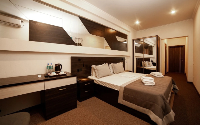 Meridian Hotel