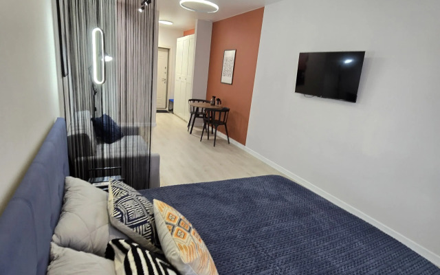 Kemkomfort Pr-T Molodezhny 19b Apartments