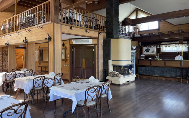 Baza Kharius Private house