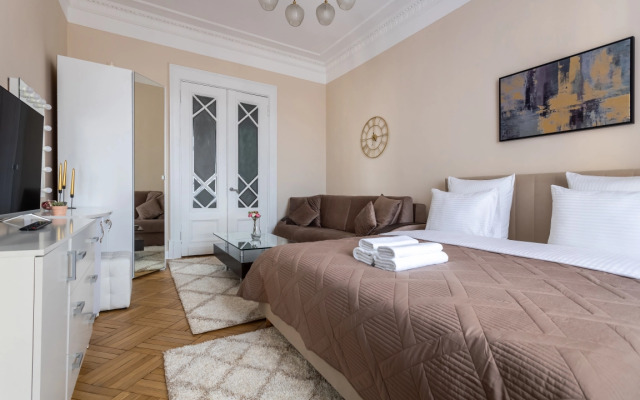 Апартаменты Люкс с Двумя Спальнями и Видом на Кремль