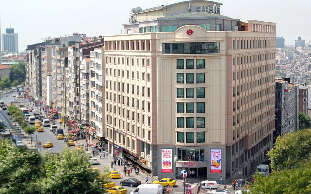 Отель Ramada Plaza By Wyndham Istanbul City Center